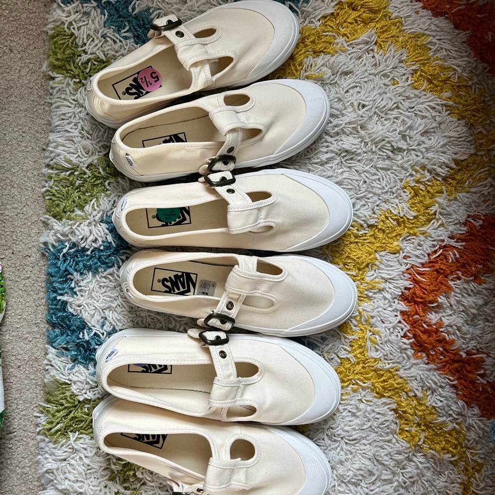 NEW VANS Style 39 Mary Jane Canvas Sneaker Shoes Retro Lug 6.5, 7.5, 8.5